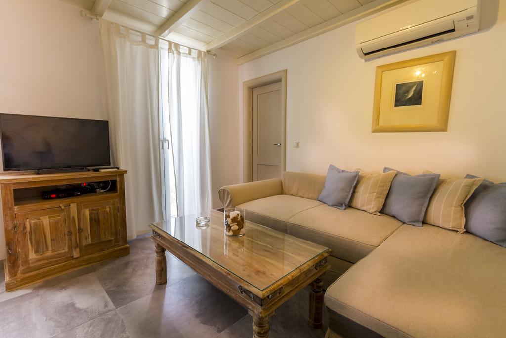 Lavish Suites Agios Ioannis Diakoftis Exterior photo