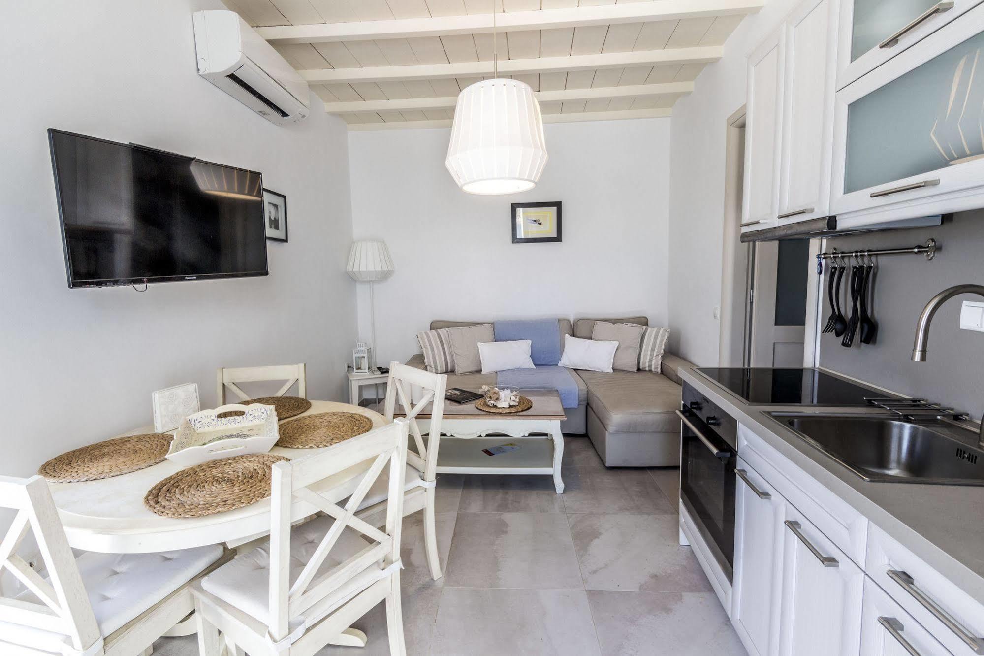 Lavish Suites Agios Ioannis Diakoftis Exterior photo